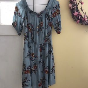 Size large Kaileigh off the shoulder dress